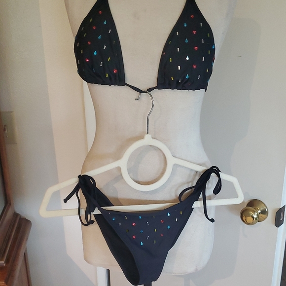 Forever 21 Black Triangle Bikini with Tie Straps - Picture 1 of 5